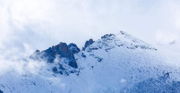 業拉雪山.jpg